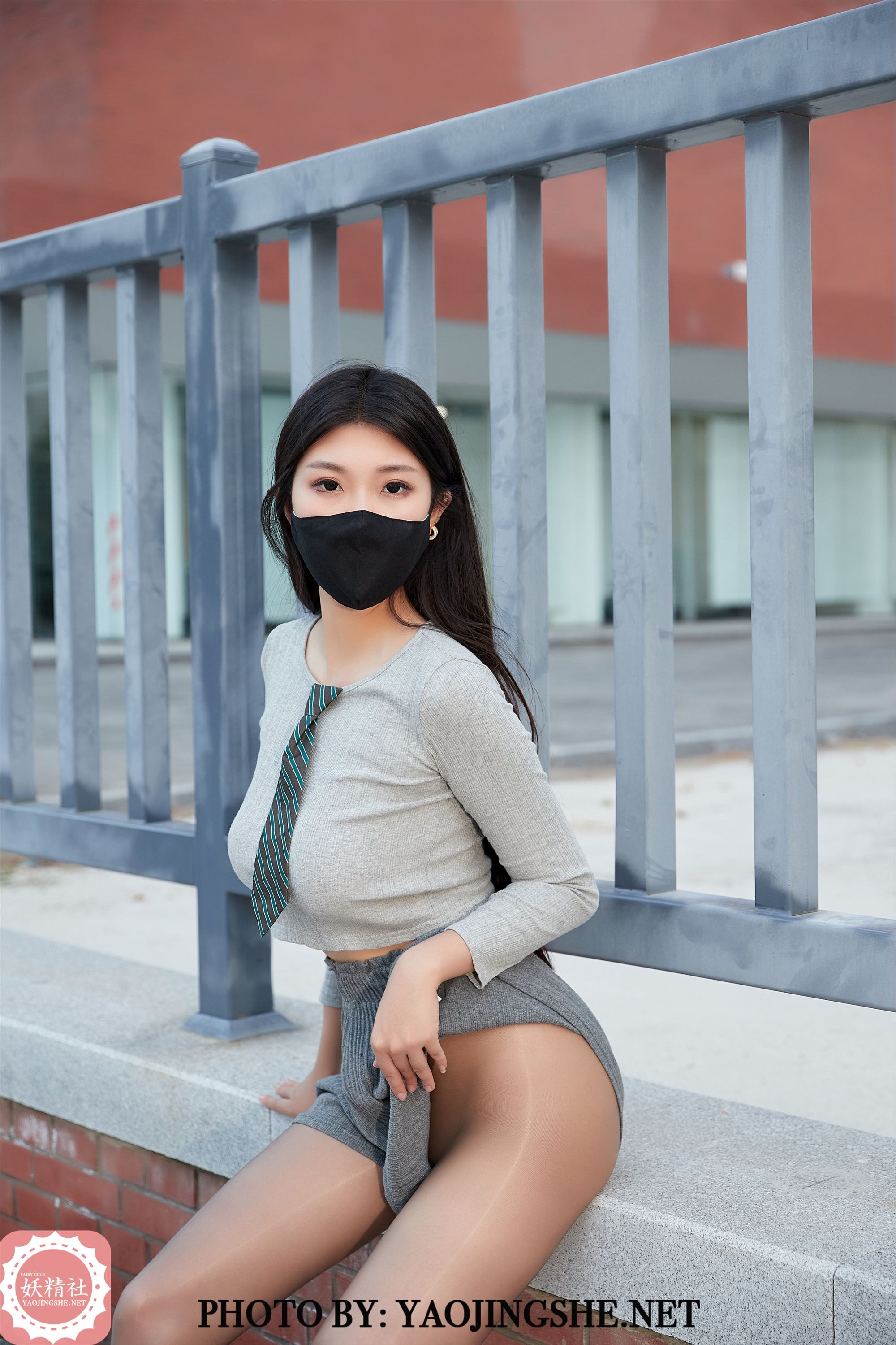 YAOJINGSHE 妖精社 T2044《苏伟-下班路上》